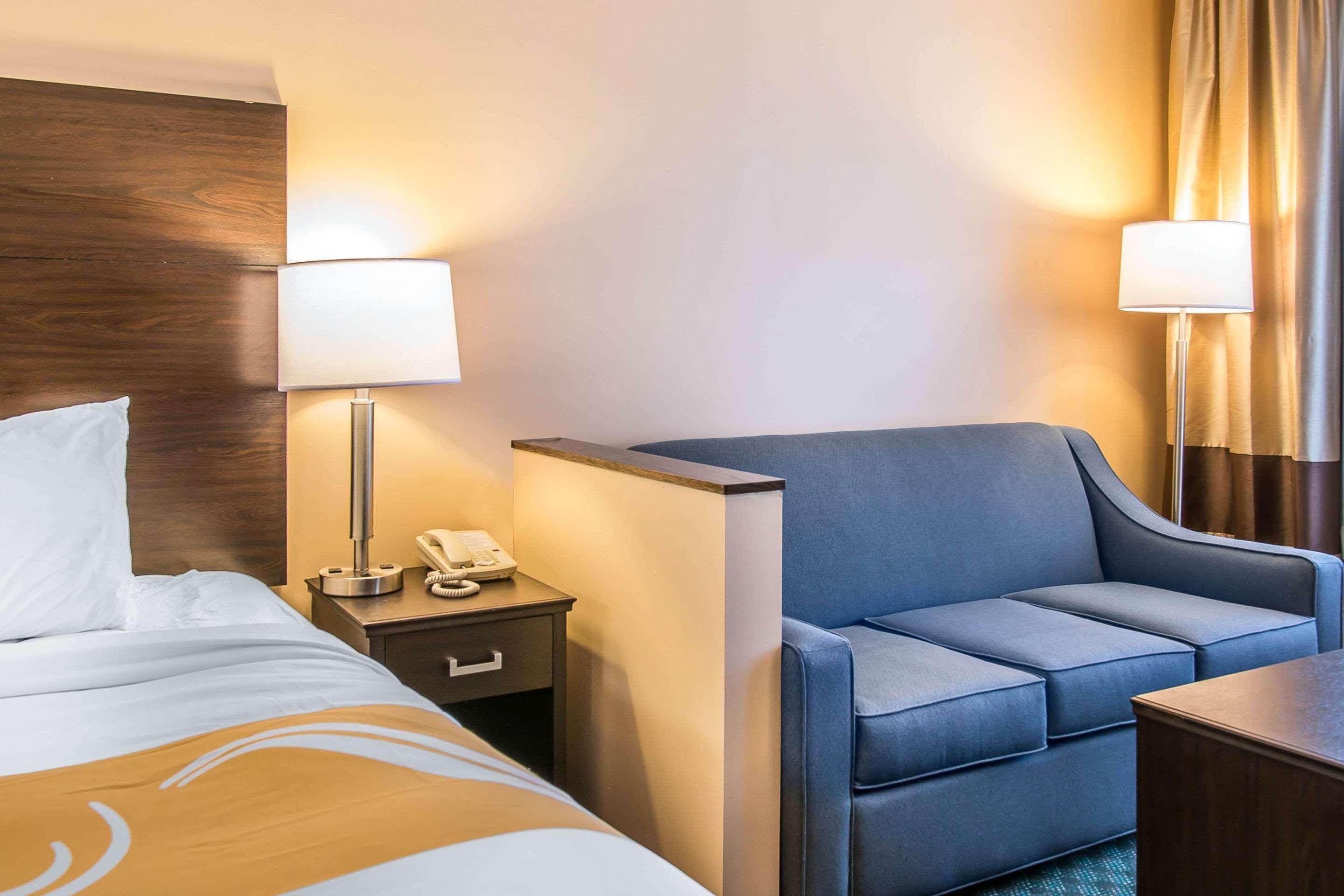 Quality Inn & Suites Houghton Bagian luar foto