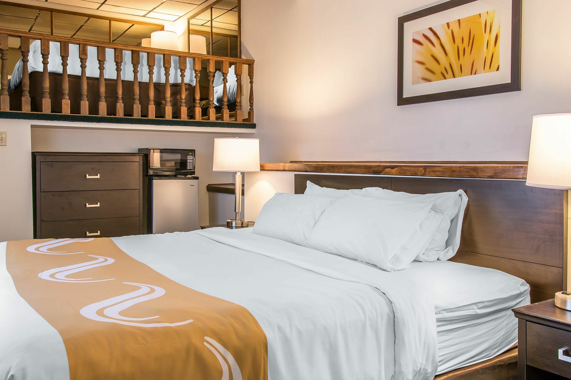 Quality Inn & Suites Houghton Bagian luar foto